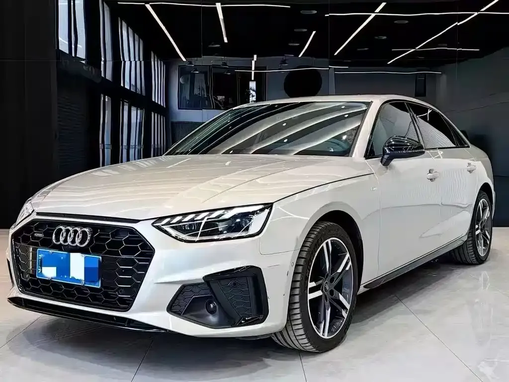 Audi A4L 2022 из CN, фото 1