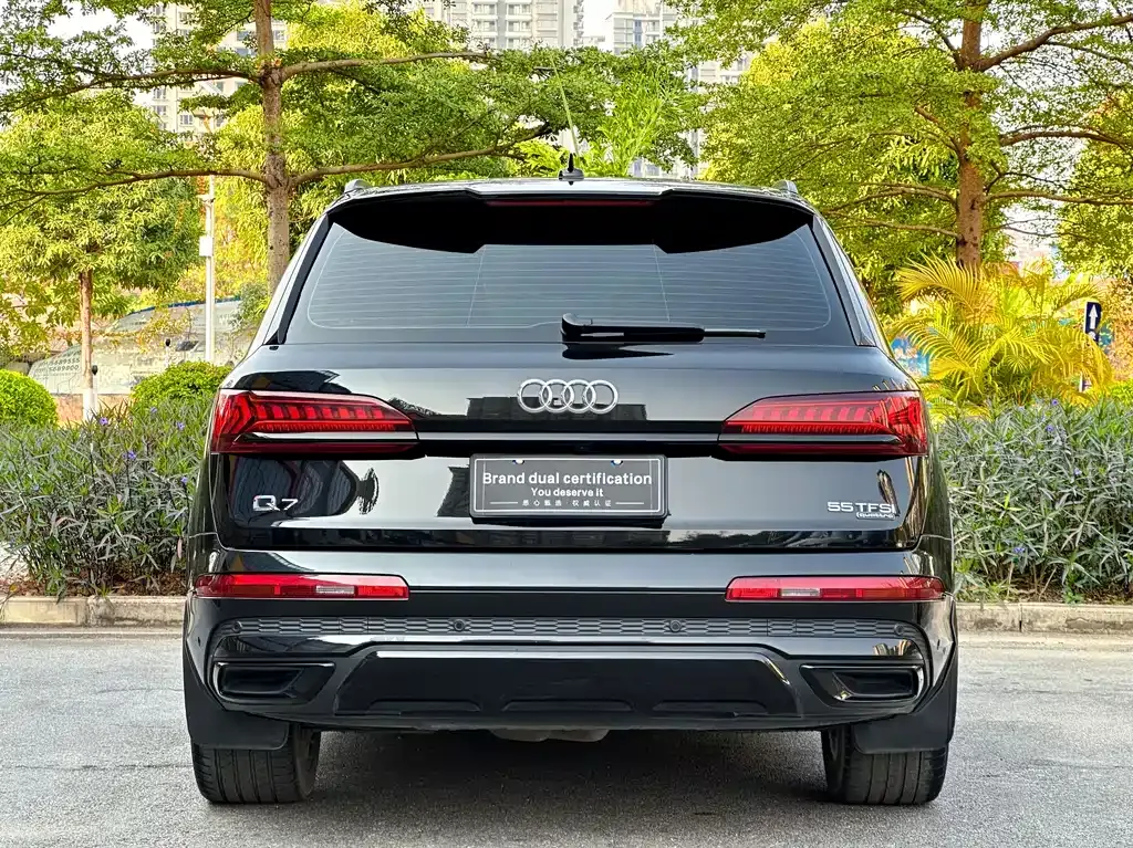 Audi Q7 2023 из CN, фото 8