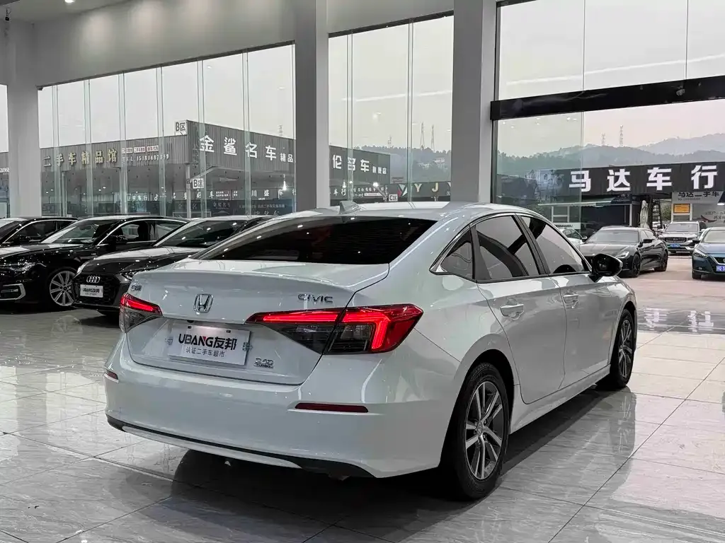 Honda Civic — фото 4
