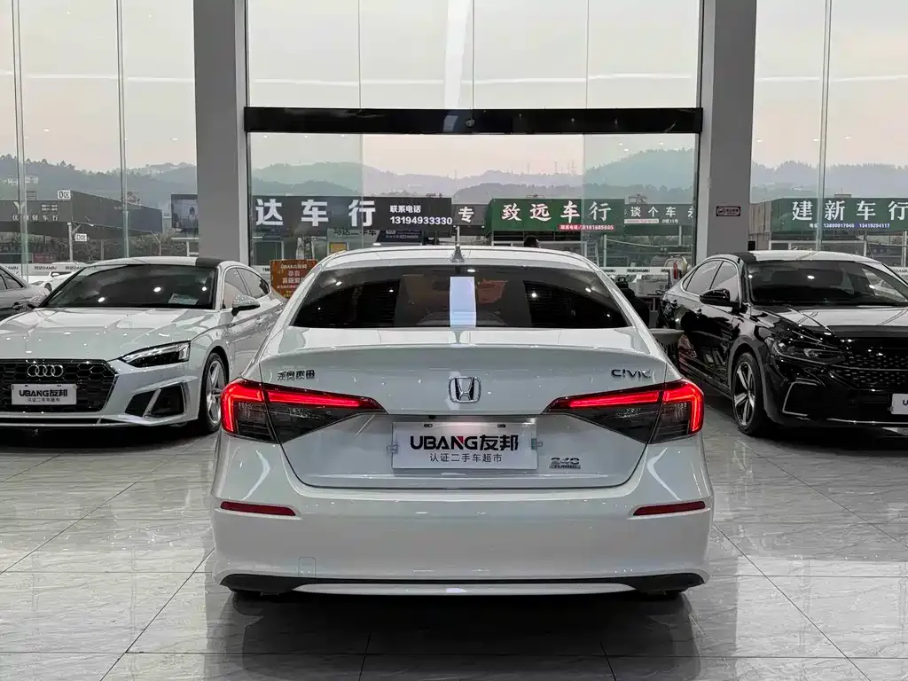 Honda Civic — фото 7