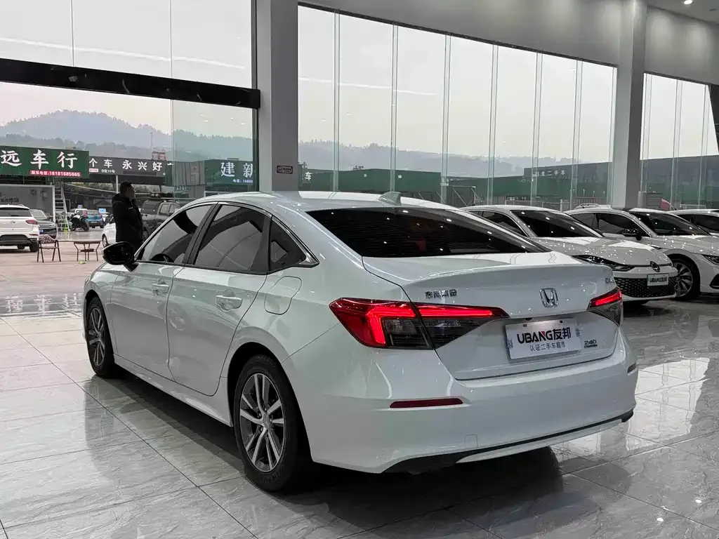 Honda Civic — фото 5