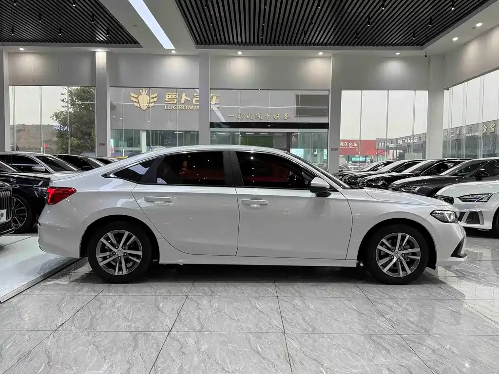 Honda Civic — фото 10
