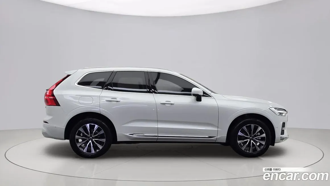 Volvo XC60 — фото 2