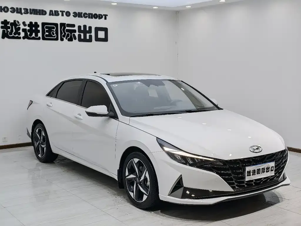 Hyundai Elantra 2022 из CN, фото 3