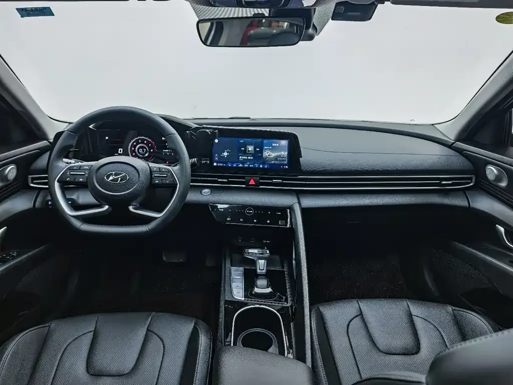 Hyundai Elantra 2022 из CN, фото 7