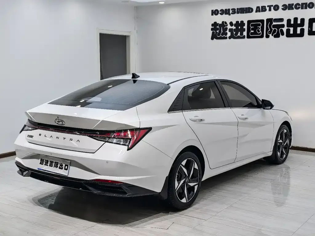 Hyundai Elantra 2022 из CN, фото 5