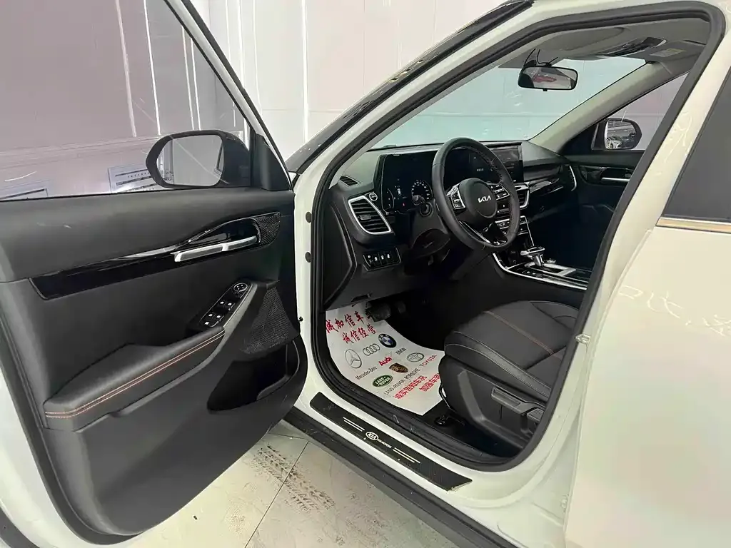Kia KX3 — фото 4