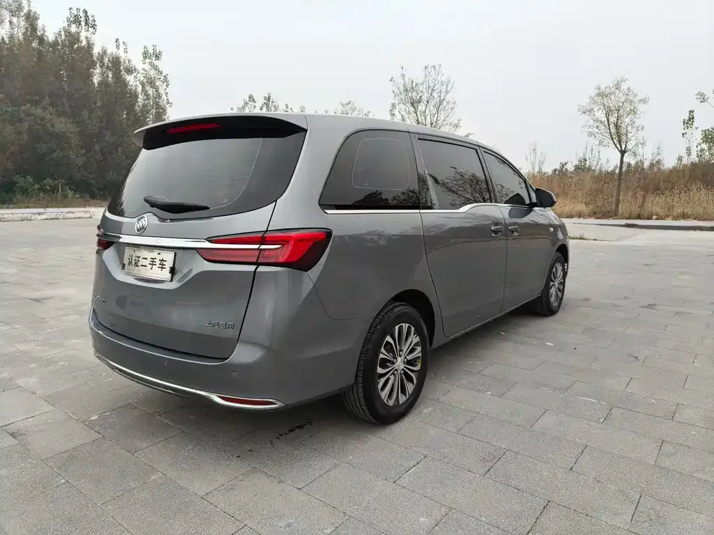 Buick GL8 2022 из CN, фото 2