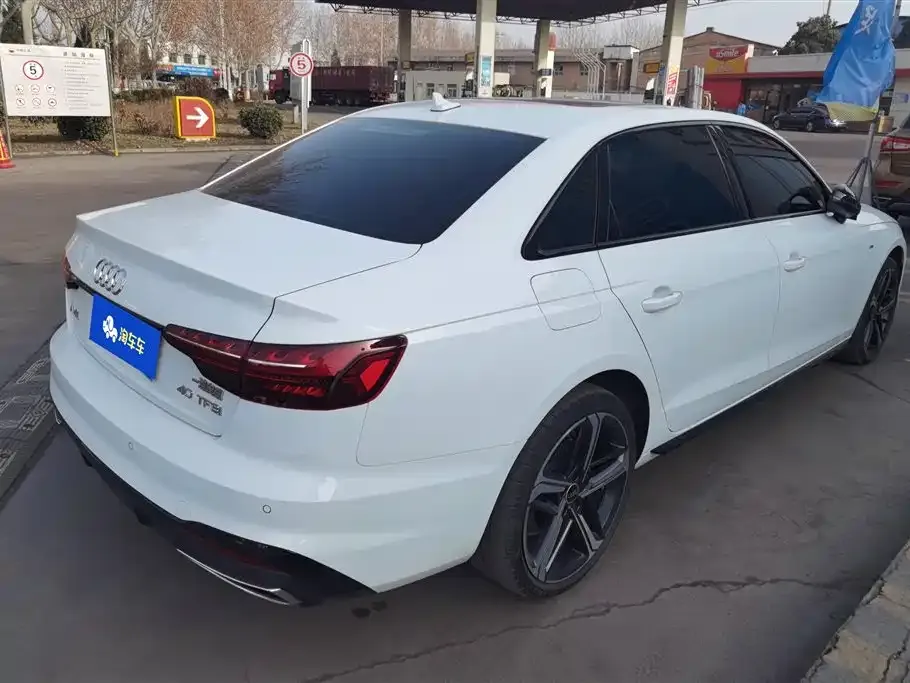 Audi A4L 2024 из CN, фото 9