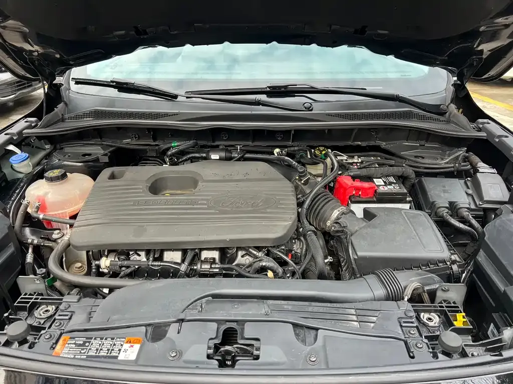 Ford Escape 2023 из CN, фото 6