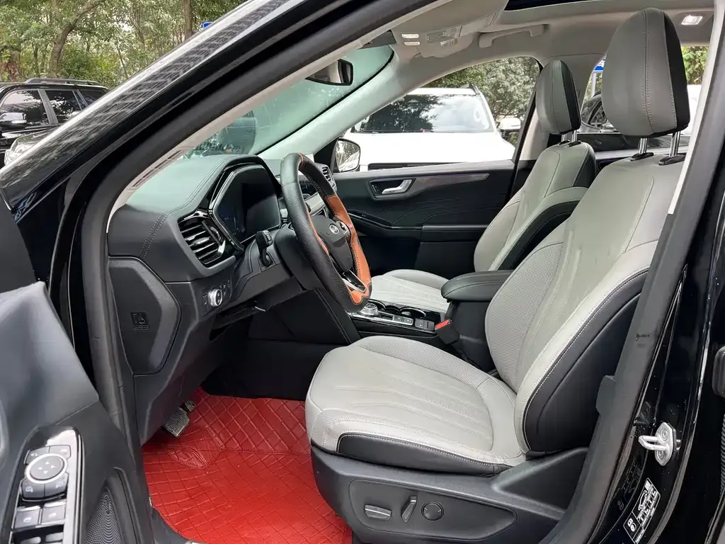 Ford Escape 2023 из CN, фото 8