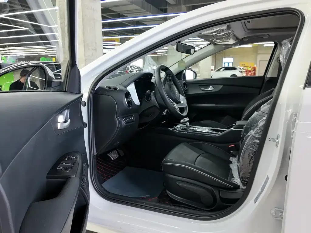 Kia K3 2026 из CN, фото 8
