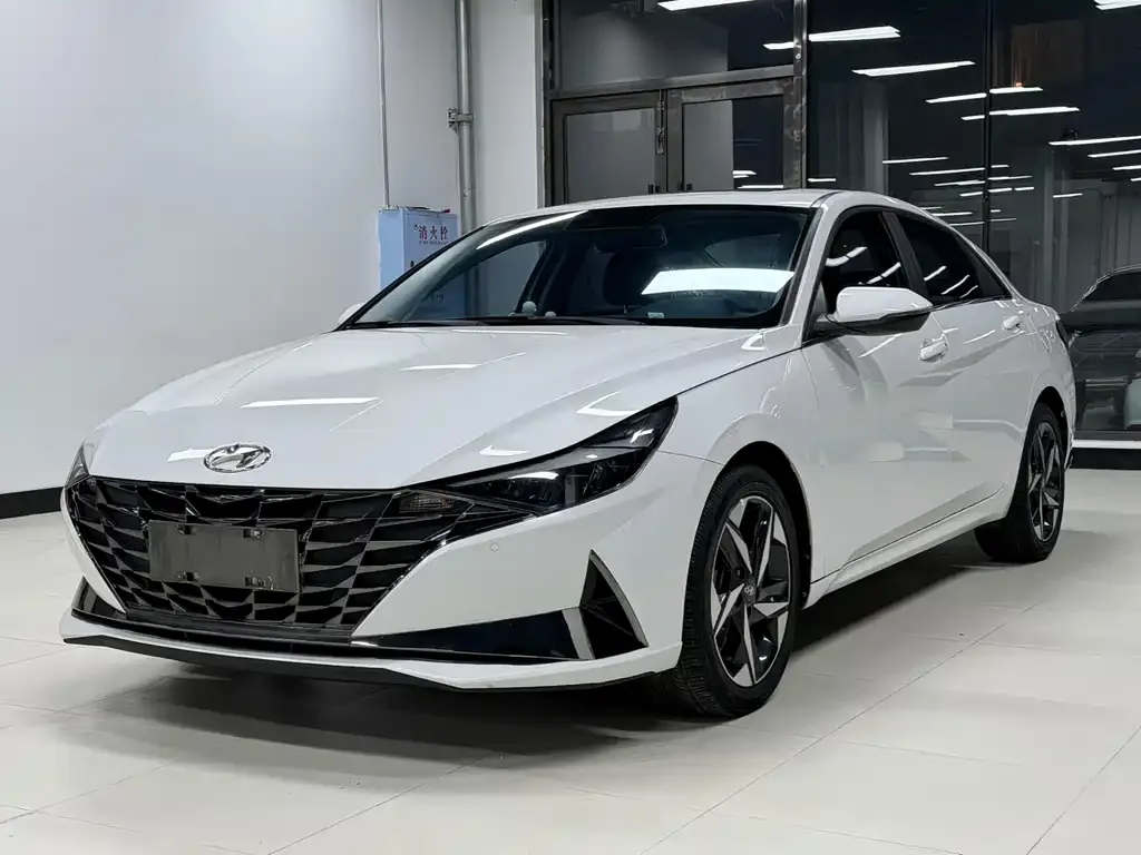 Hyundai Elantra 2021 из CN, фото 1