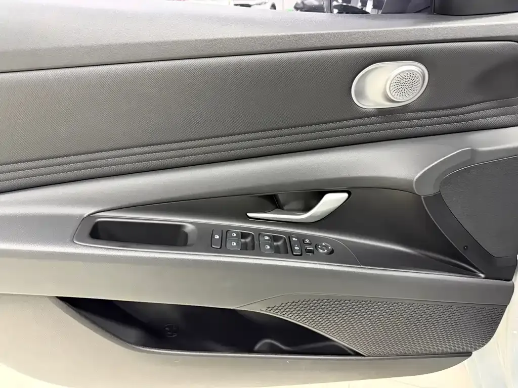 Hyundai Elantra 2021 из CN, фото 6