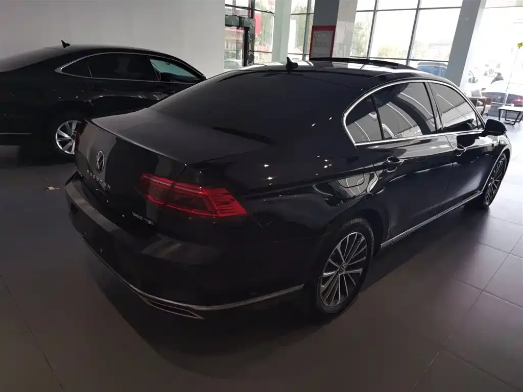 Volkswagen Magotan 2022 из CN, фото 4
