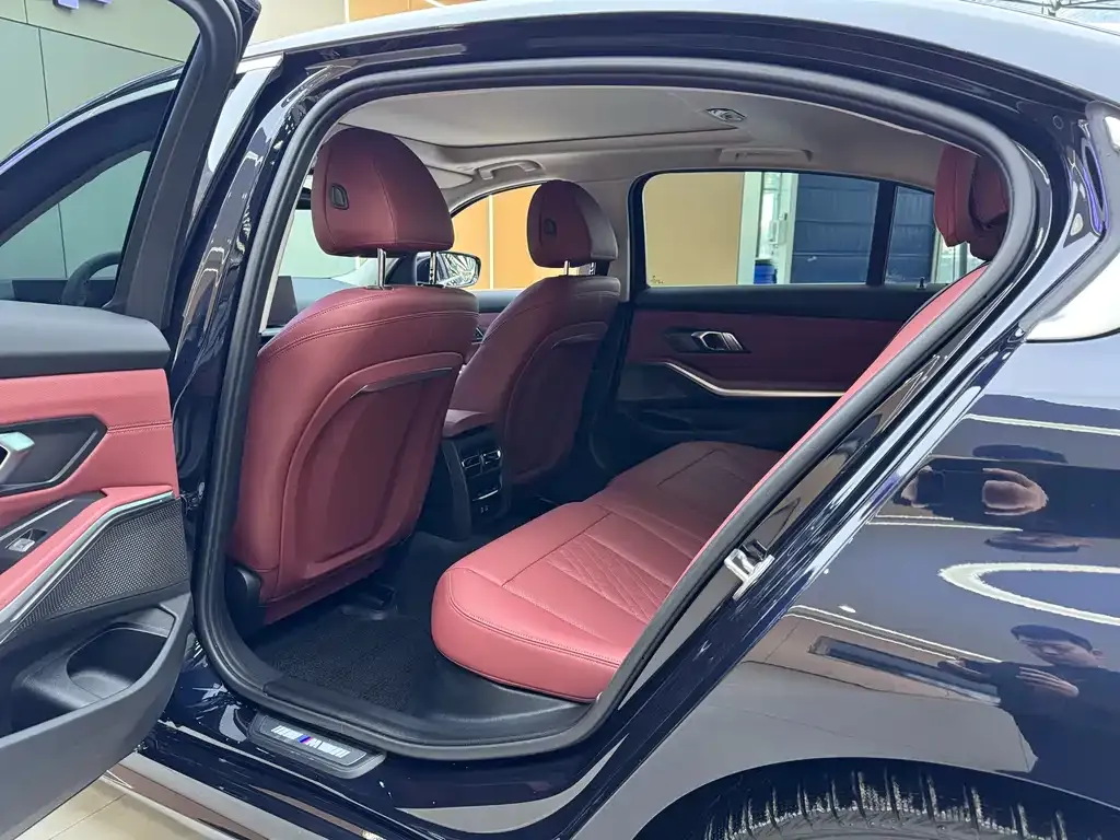 BMW 3 Series 2025 из CN, фото 10