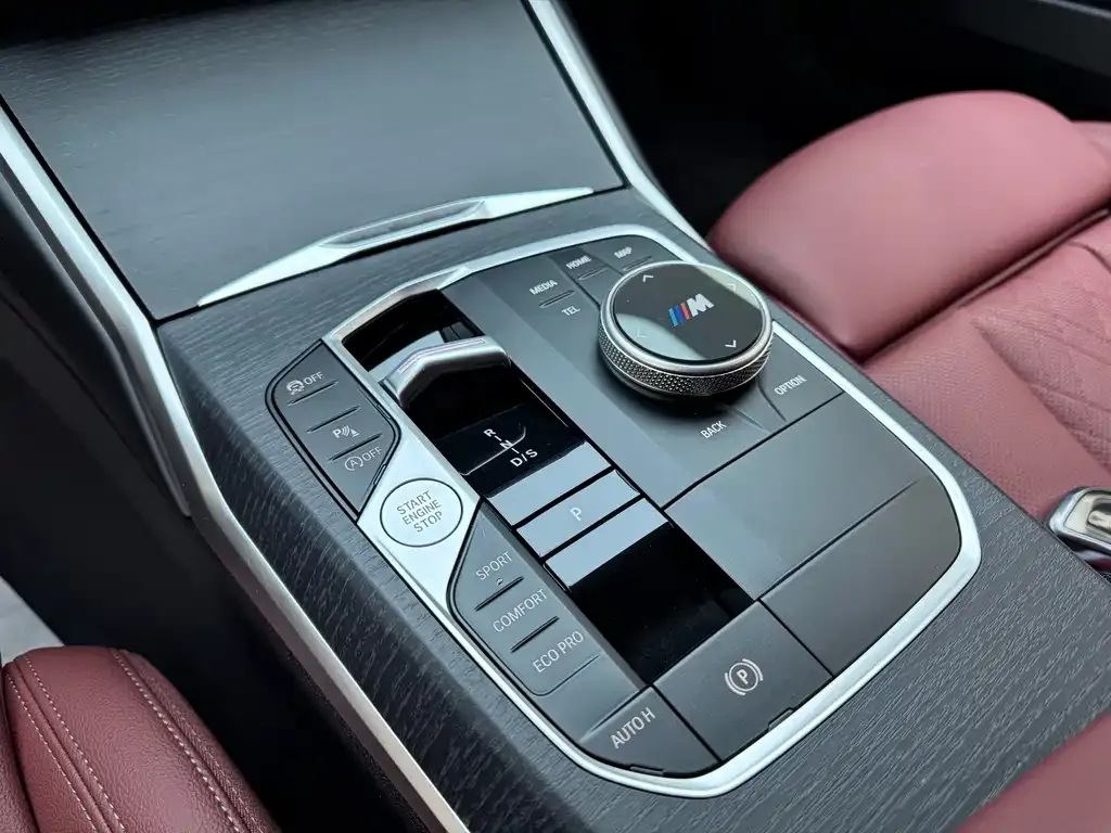 BMW 3 Series 2025 из CN, фото 8