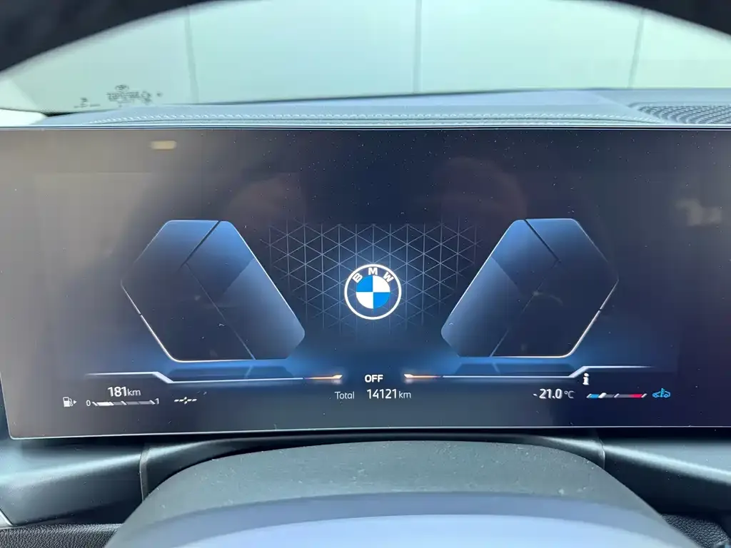 BMW 3 Series 2025 из CN, фото 3