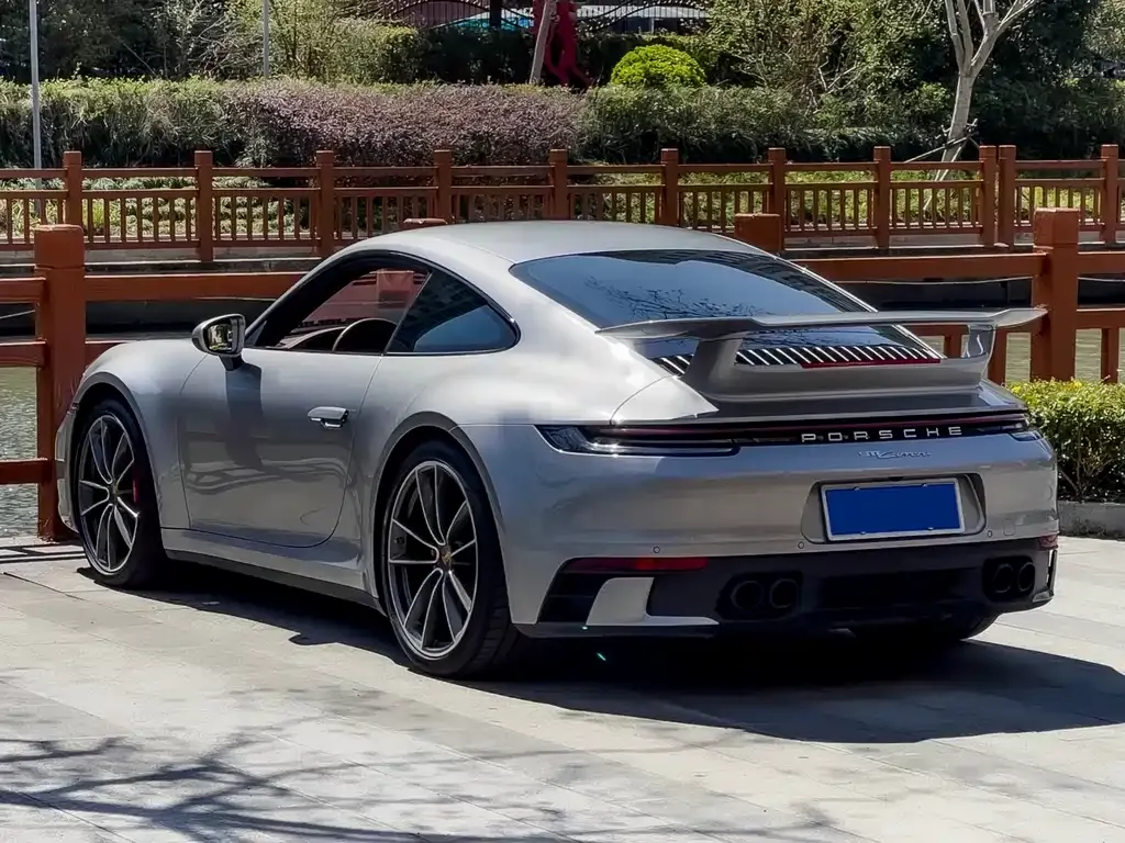 Porsche 911 2023 из CN, фото 7
