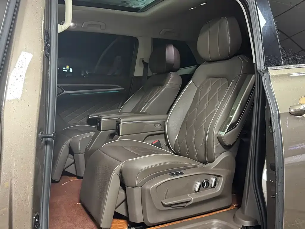 Volkswagen Viloran 2021 из CN, фото 3
