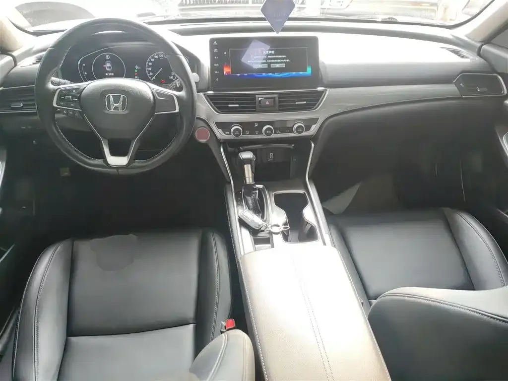 Honda Accord 2023 из CN, фото 2