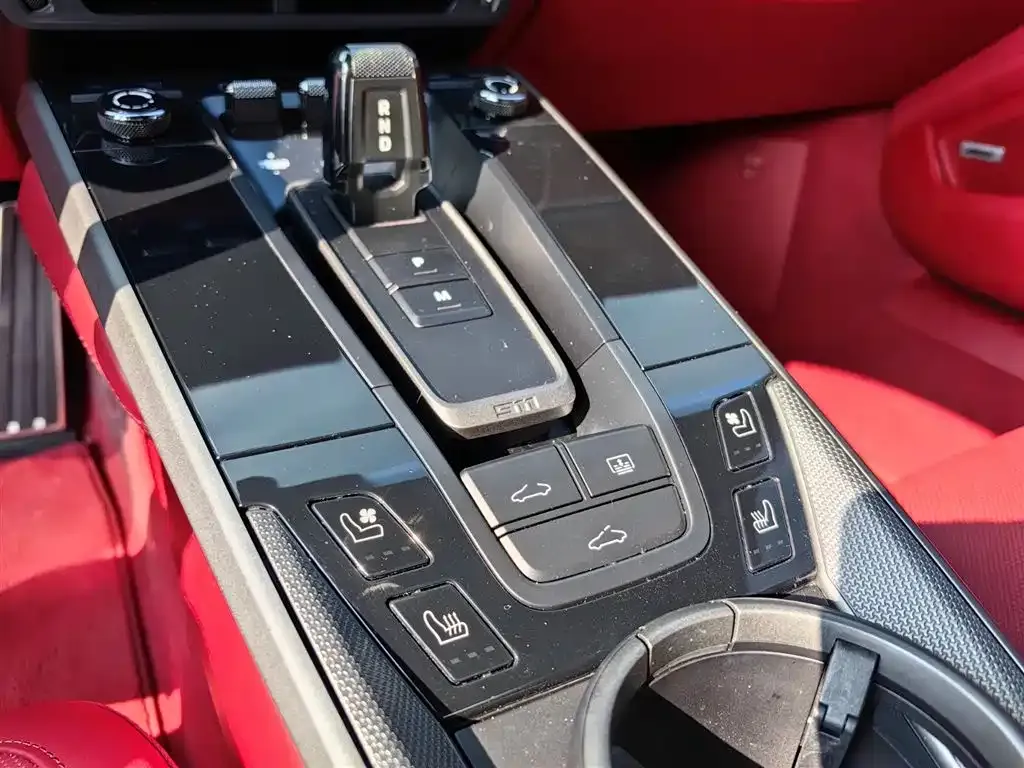 Porsche 911 2024 из CN, фото 3