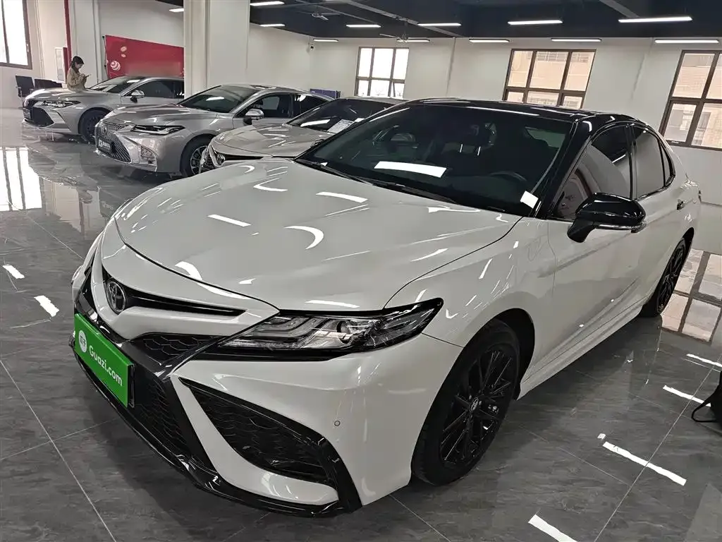 Toyota Camry 2023 из CN, фото 8