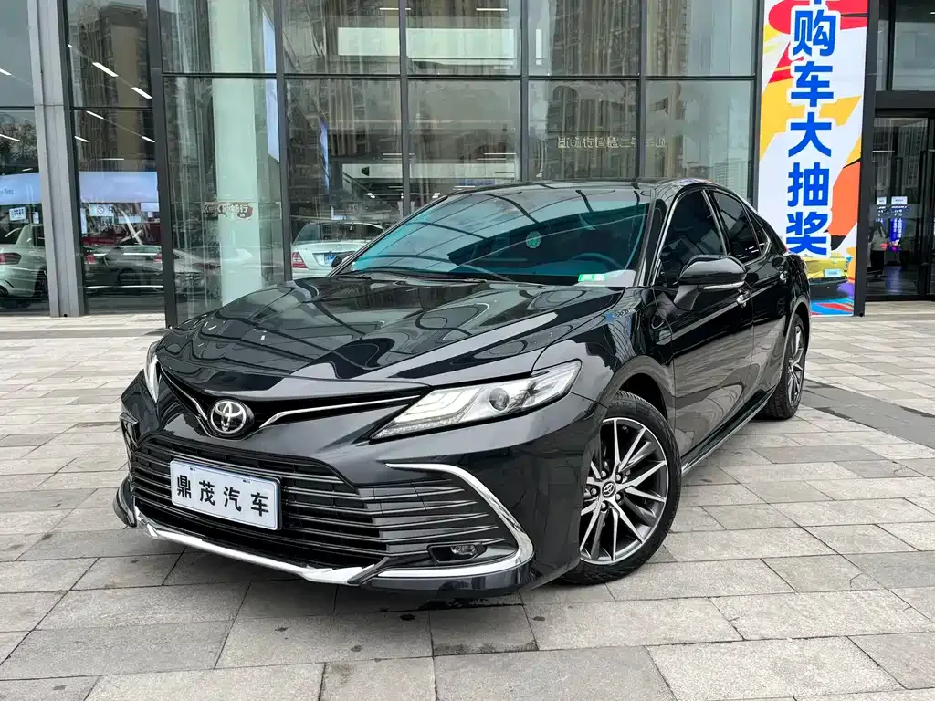 Toyota Camry 2024 из CN, фото 1