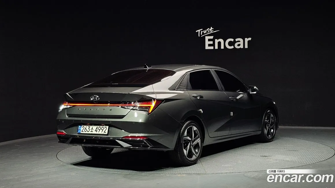Hyundai AVANTE — фото 3