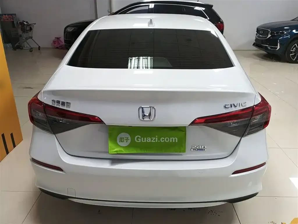 Honda Civic 2024 из CN, фото 2