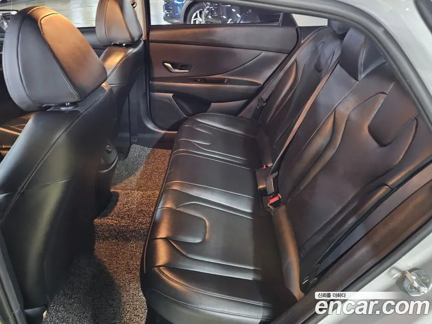 Hyundai AVANTE 2021 из KR, фото 2