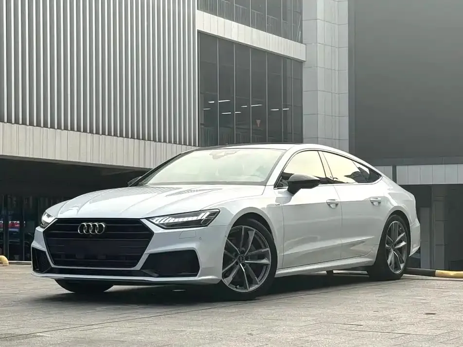 Audi A7 2021 из CN, фото 1
