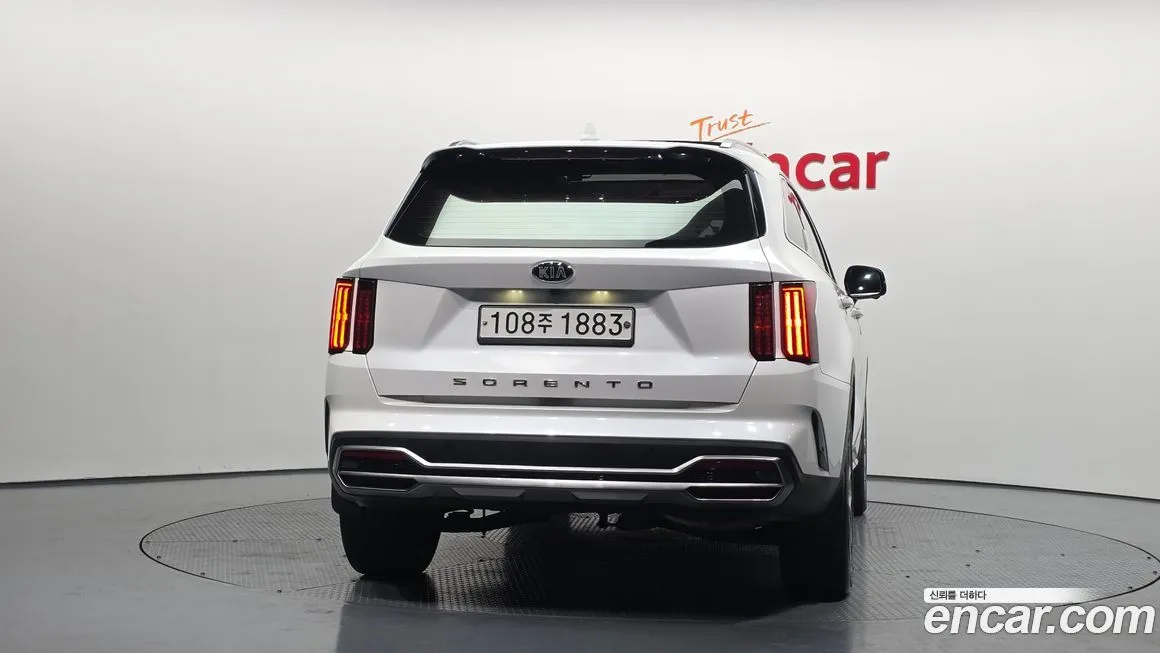 Kia Sorento — фото 5