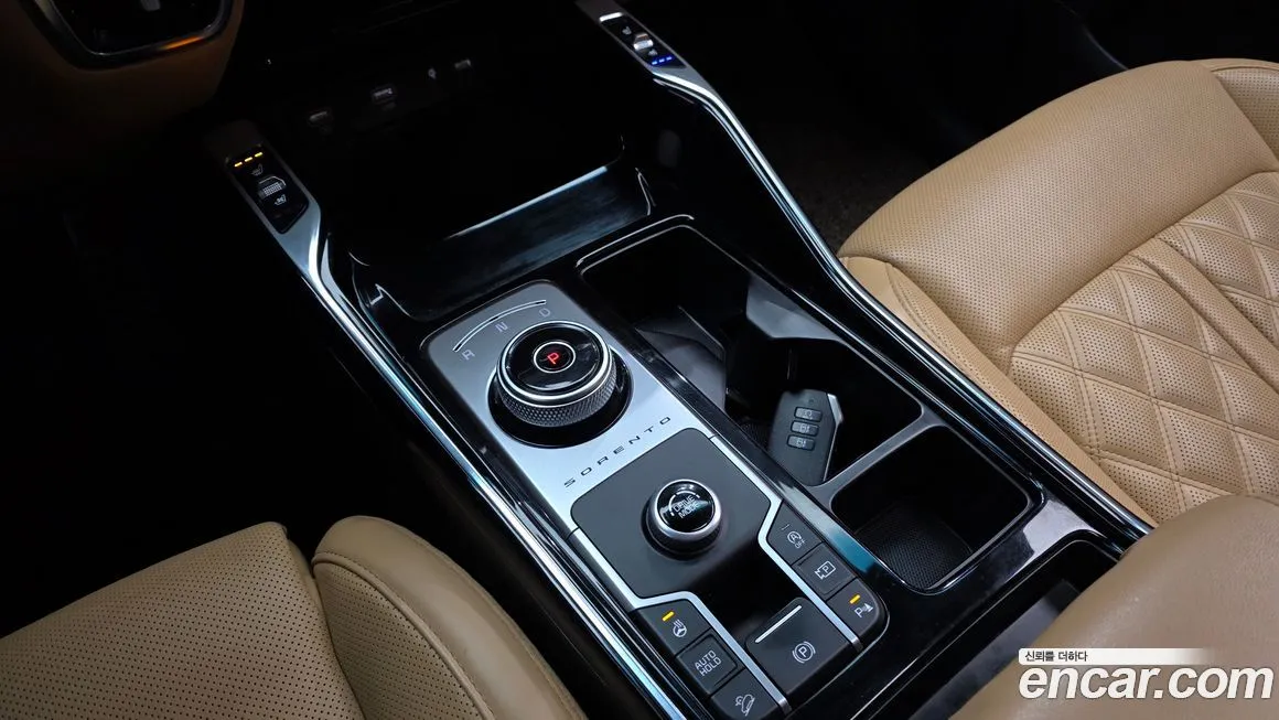 Kia Sorento — фото 9