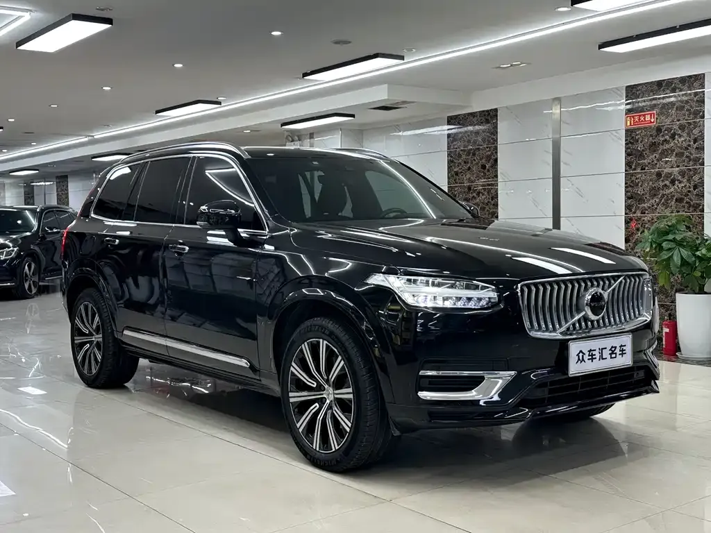 Volvo XC90 — фото 7