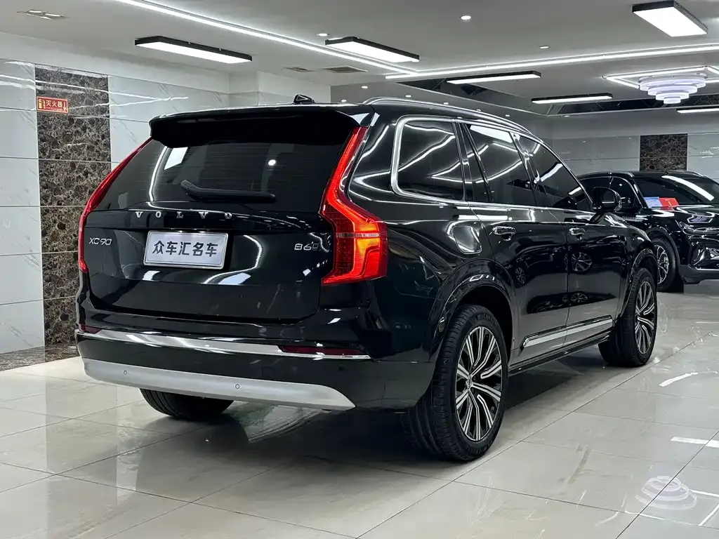 Volvo XC90 — фото 4