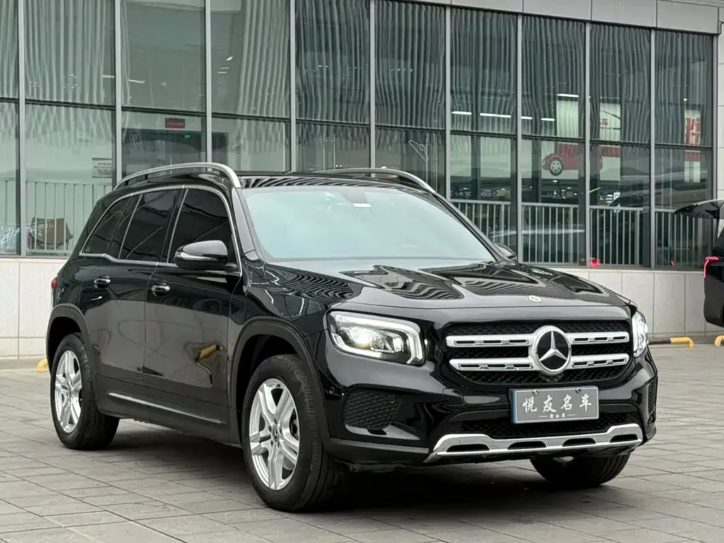 Mercedes-Benz GLB — фото 7