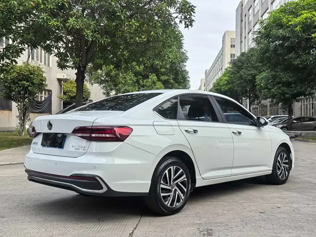 Volkswagen Lavida 2022 из CN, фото 5