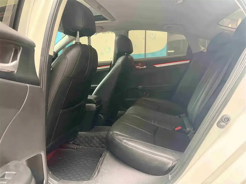 Honda Civic 2021 из CN, фото 5
