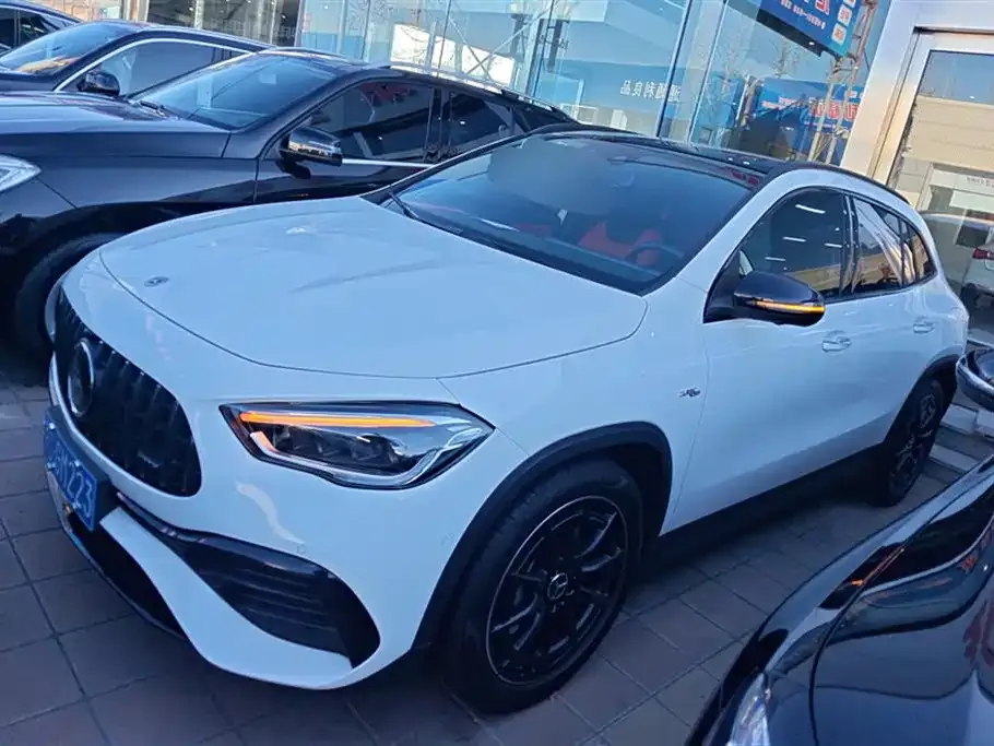 Mercedes-Benz GLA AMG 2023 из CN, фото 1