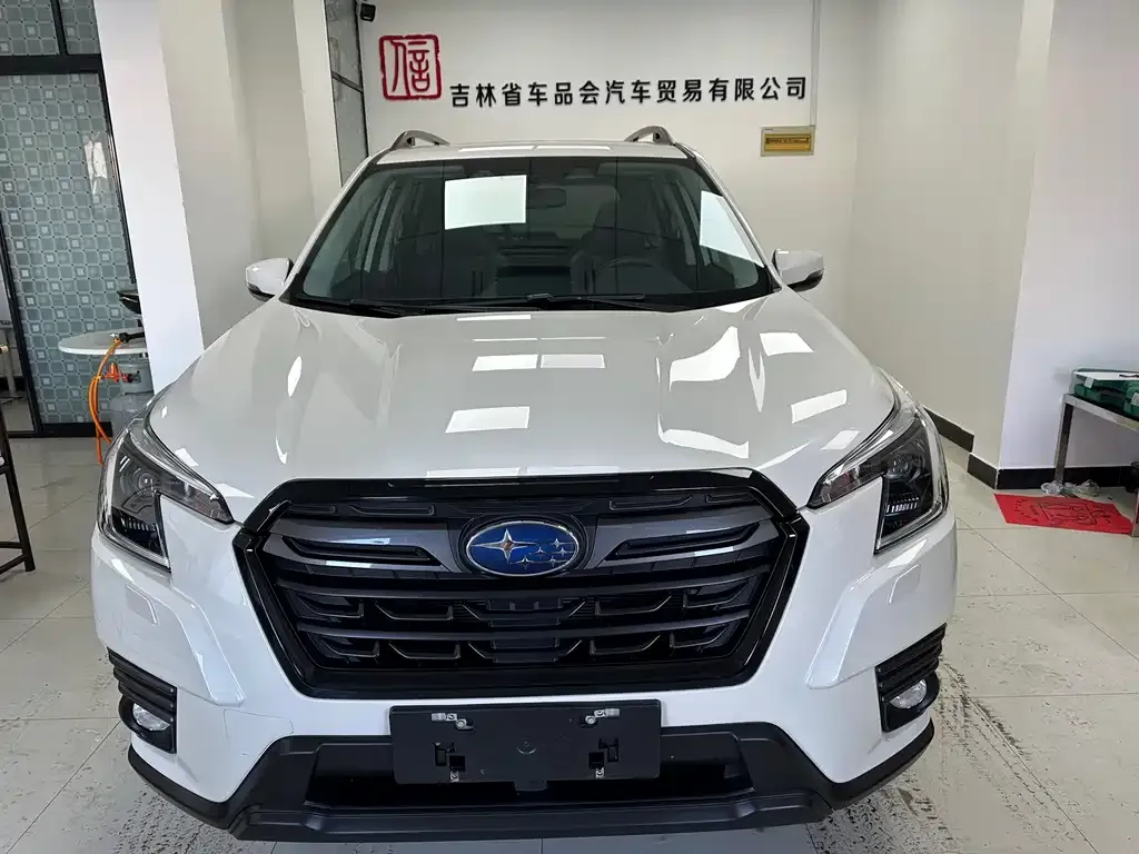 Subaru Forester 2023 из CN, фото 3