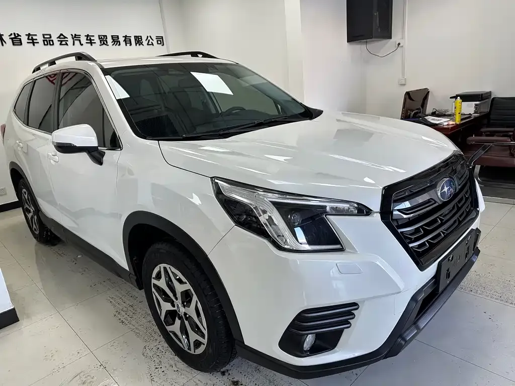 Subaru Forester 2023 из CN, фото 4