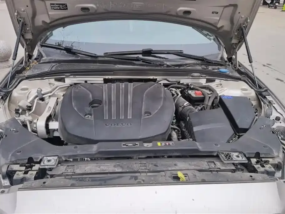 Volvo S60 2022 из CN, фото 10