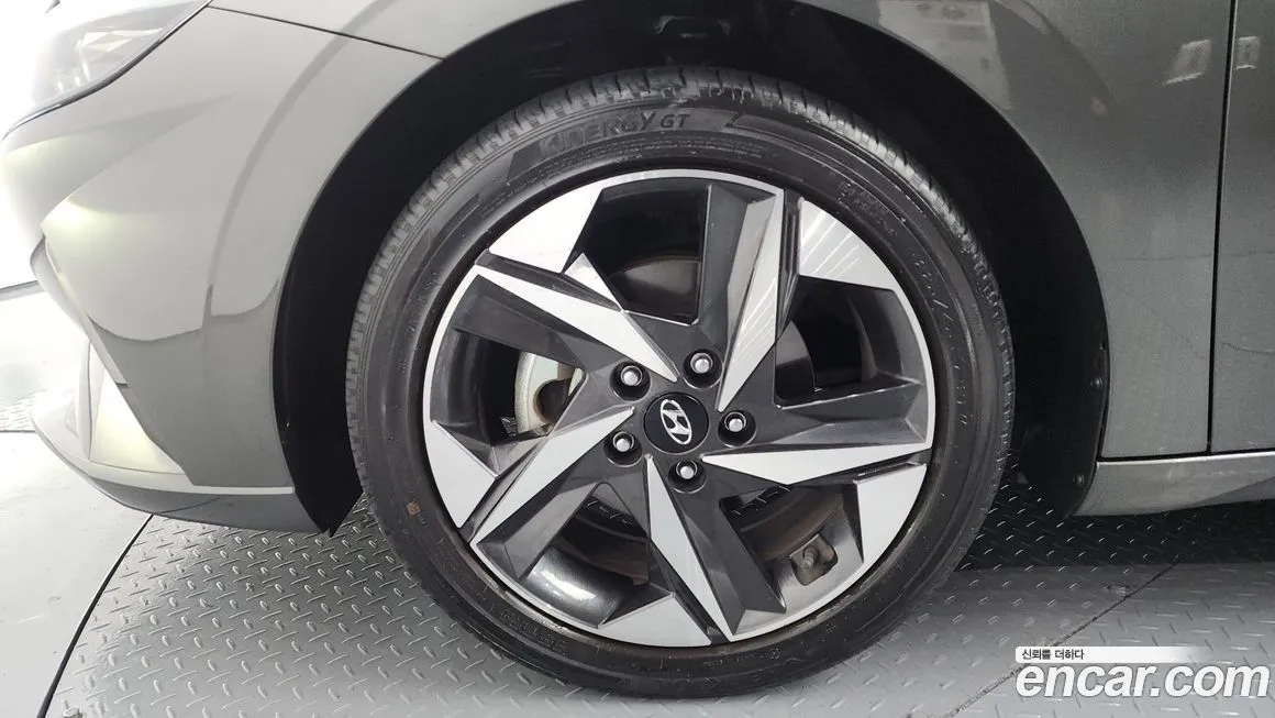 Hyundai AVANTE 2023 из KR, фото 4