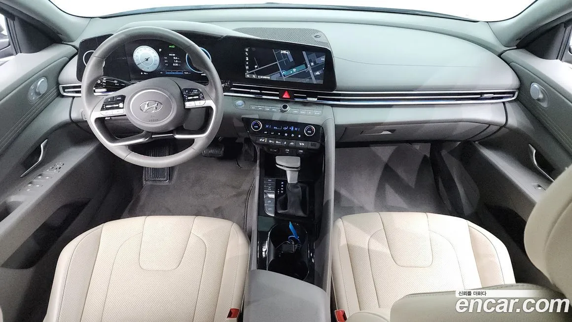 Hyundai AVANTE 2023 из KR, фото 2