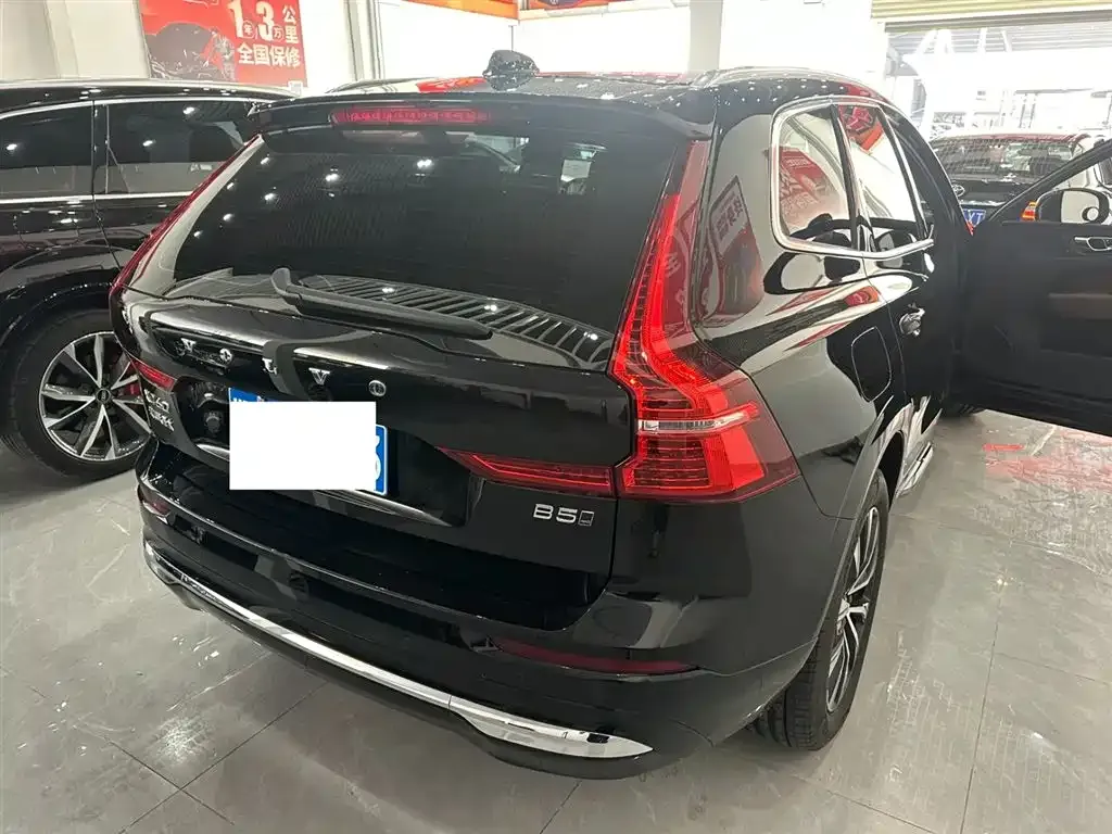 Volvo XC60 2024 из CN, фото 3