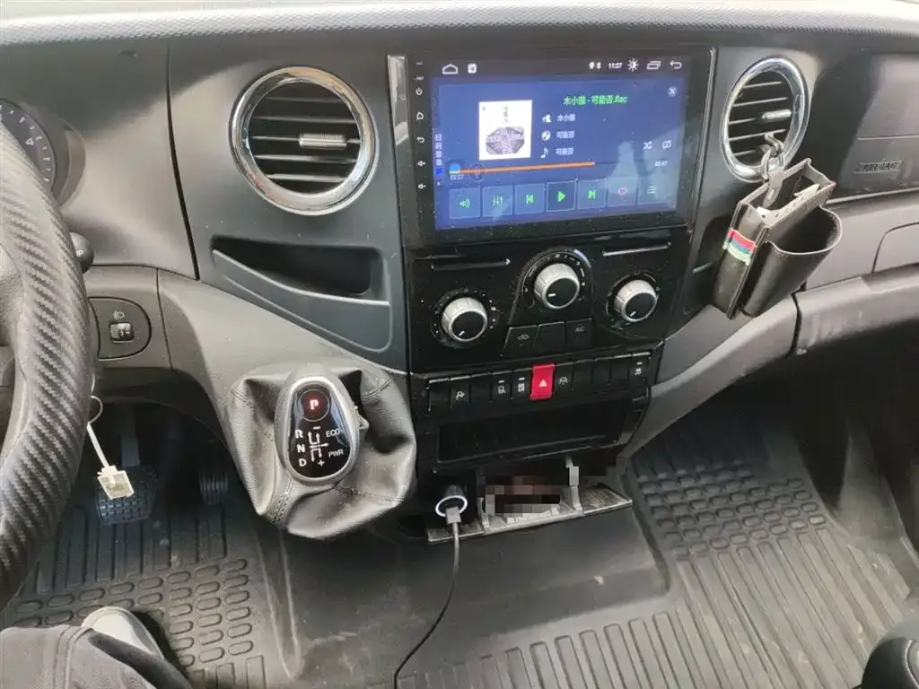 IVECO Ousheng 2023 из CN, фото 8