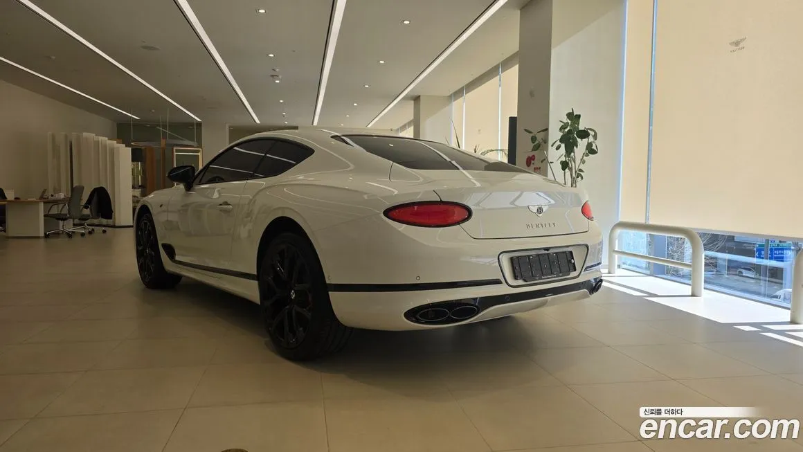 Bentley Continental 2023 из KR, фото 7
