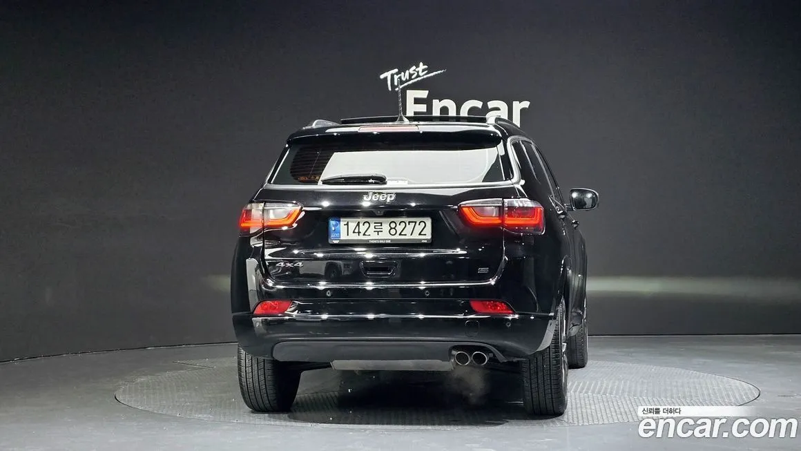 Jeep Compass 2022 из KR, фото 9