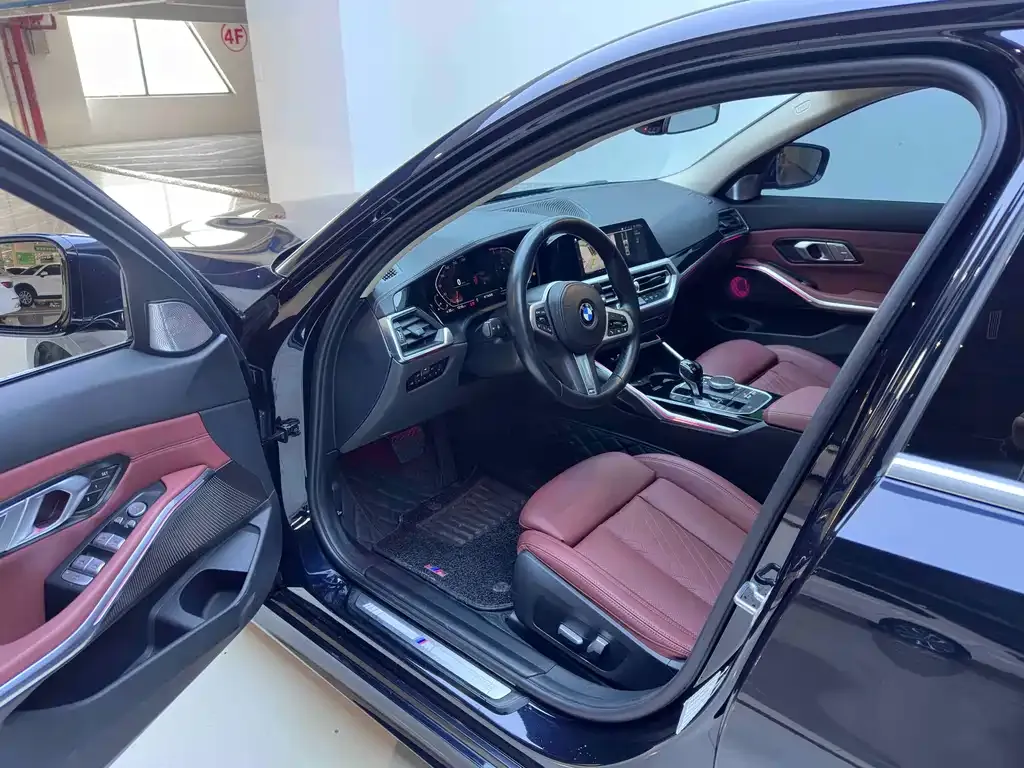 BMW 3 Series 2022 из CN, фото 9